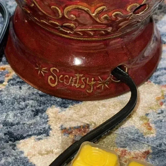 Scentsy Authentic Roma Full Size Wax Warmer & Mango Margarita Wax Bar 2PC BUNDLE - Picture 10 of 11